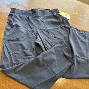 NEW Women's In Motion Athletic Pants - Size M